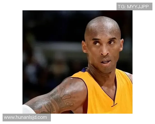 科比转型足球明星之路:从篮球传奇到绿茵场的梦想再启航 科比转型足球明星之路:从篮球传奇到绿茵场的梦想再启航